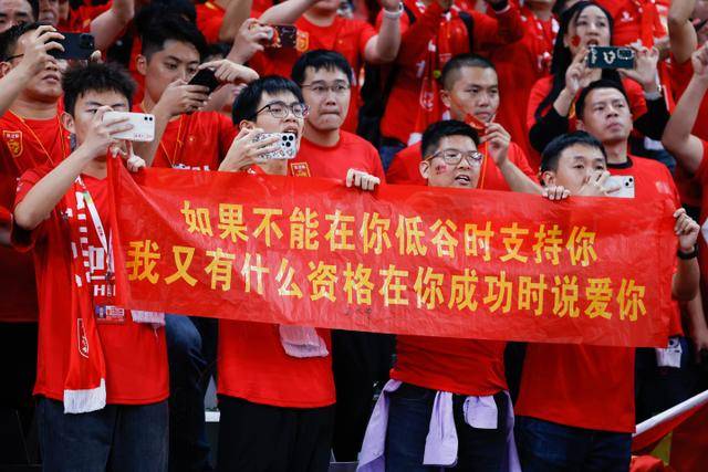 魔术力克鹈鹕3连胜 太阳大胜骑士升至西部第六